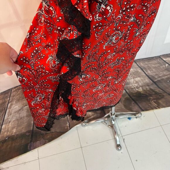 Elegant Red Floral Midi Dress - Picture 8 of 16